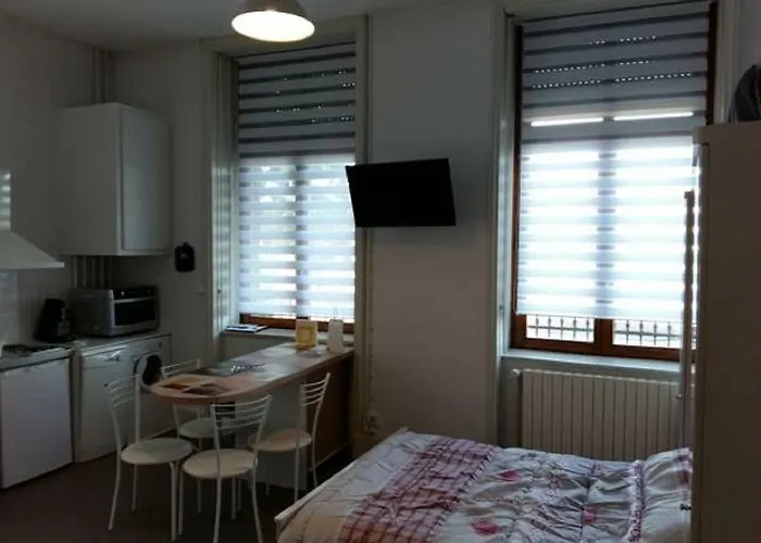 De Charme Au Pied De La Gare Lejlighed *