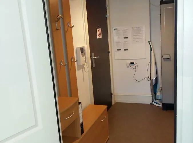 De Charme Au Pied De La Gare 公寓